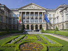 Евакуираха белгийския парламент заради бомбена заплаха