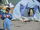 Едва 10-15% от мигрантите напускат бежанските лагери