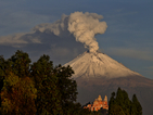 Изригна вулканът Попокатепетел в Мексико