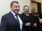 Алексей Петров дава 100 000 долара за информация кой стреля по него