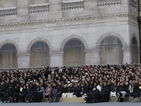 В Париж почетоха паметта на жертвите на атентатите