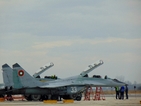Военният министър изпробва ремонтирания МиГ-29