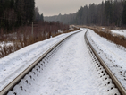 Зимата и БДЖ: Огромни закъснения и мраз по гарите