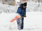 Трябва ли сами да чистим снега пред домовете си?