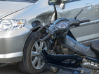 Моторист пострада при катастрофа с кола в София
