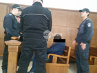 Ученикът, прострелял свой приятел, остава в ареста