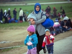 Гърци приютяват бежанци от Идомени в домовете си