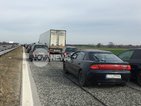 Тир се обърна на „Тракия” и блокира магистралата към Бургас (ВИДЕО+СНИМКИ)