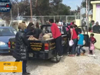 Бой за хляб в бежански център в Солун