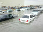 ПУСТИНЯТА ПОД ВОДА: Проливни дъждове заляха Дубай (ВИДЕО+СНИМКИ)