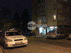 Въоръжен мъж се барикадира в дома си в столичния квартал „Стрелбище”