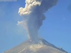 Зрелищно изригване на вулкан в Мексико (ВИДЕО)