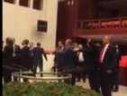 Бой избухна в турския парламент (ВИДЕО)