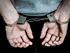 Трима задържани при няколко опита за подкупи на полицаи