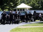 Охраната на Белия дом простреля мъж с оръжие