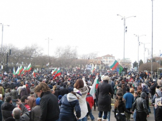 Протестът срещу високите сметки за ток във Варна!