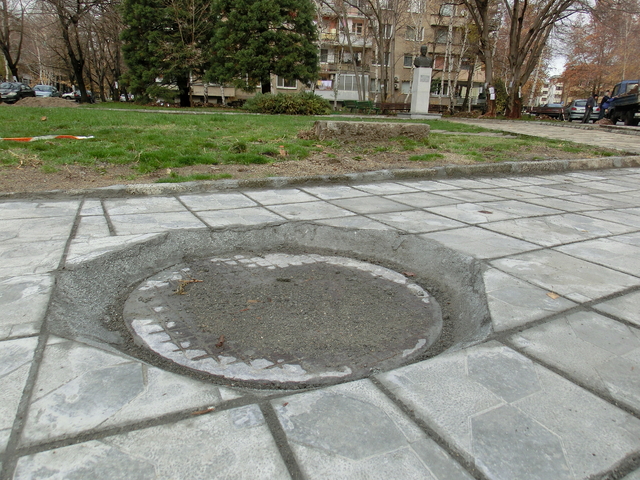 Новопоправен тротоар с безумно изпълнение