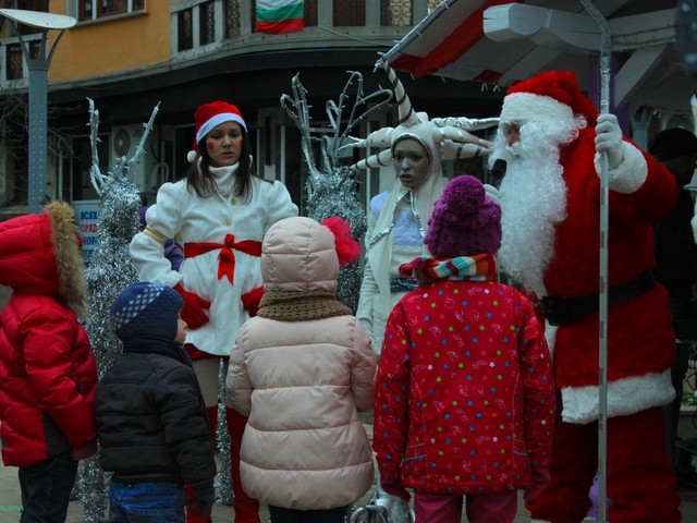 Дядо Коледа в Бургас 1