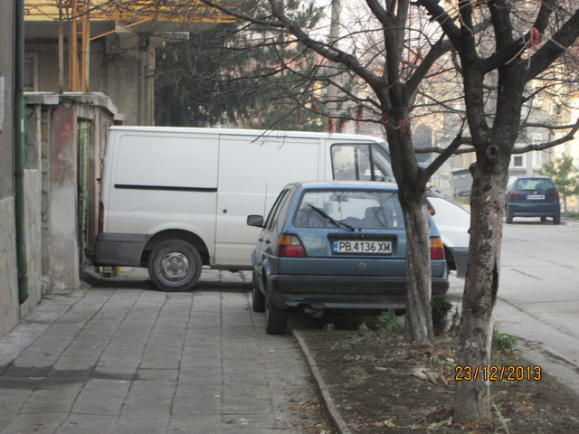 Нагло паркиращи в Асеновград