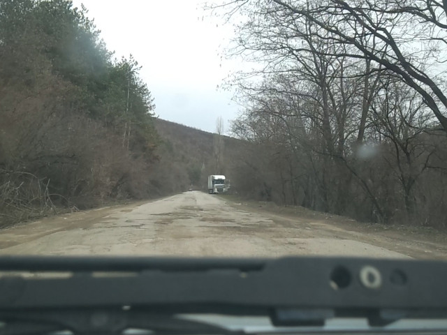 Състоянието на един от главните пътища в България