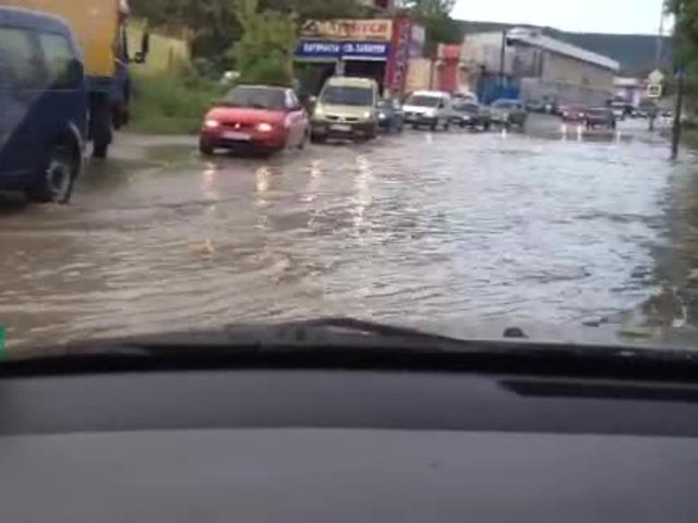 Какво се случва във Варна след големия дъжд