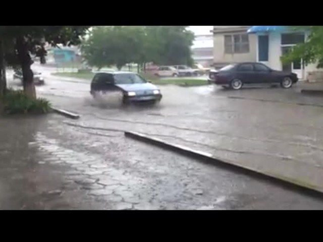 Дъжд в Луковит