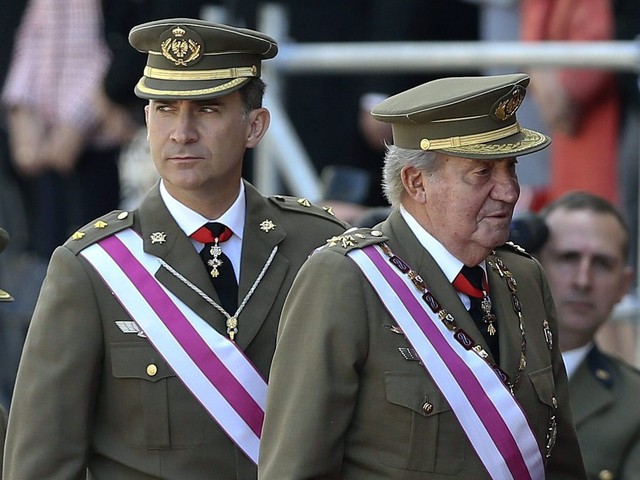 Испанският крал Хуан Карлос и принц Фелипе. Снимка: БГНЕС