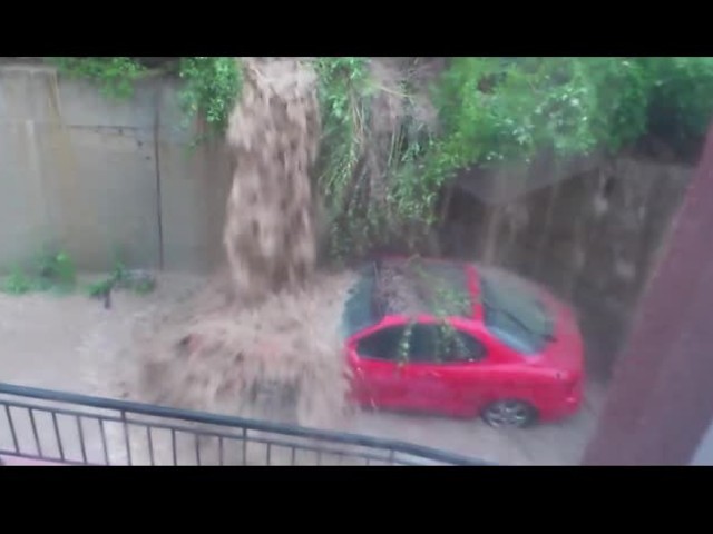 Пороен дъжд във Варна