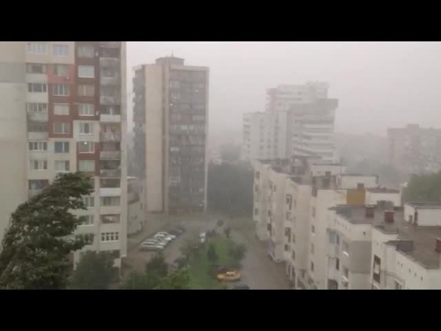 Проливният дъжд във Враца
