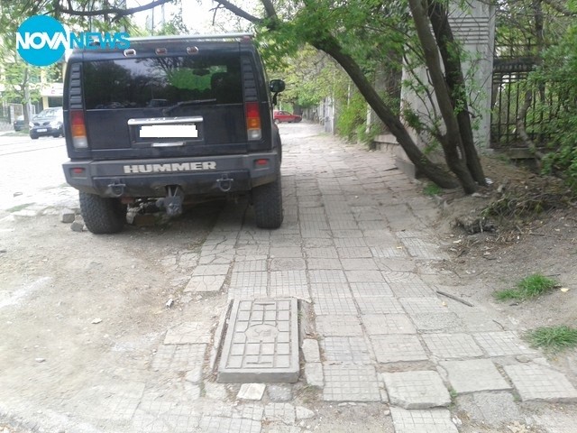 Ето кой чупи тротоарите на София?