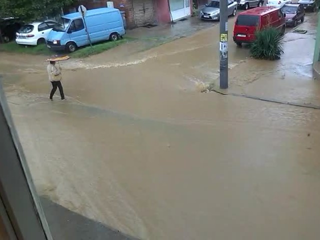 Наводнените улици на град Харманли