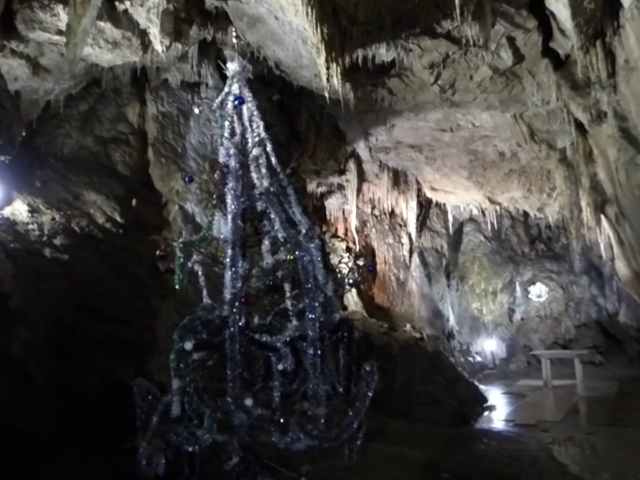 Коледен дух в Ягодинската пещера