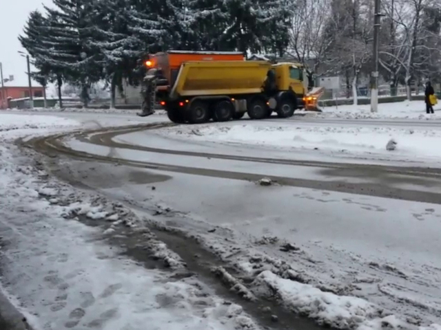 Зимата продължава