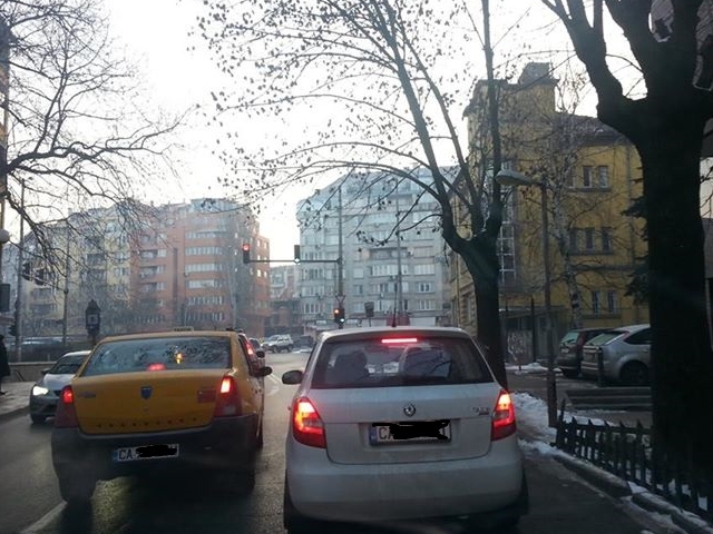 Светофарът на "Оборище" и "Ситняково"