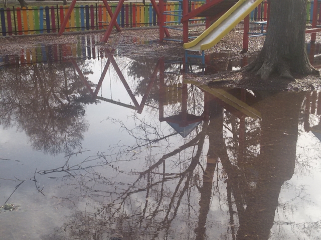 Водна пързалка в парк "Света Троица"