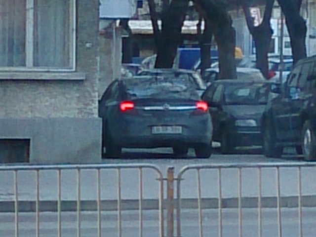 Тротоар или пътно платно