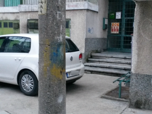 Идиотско паркиране