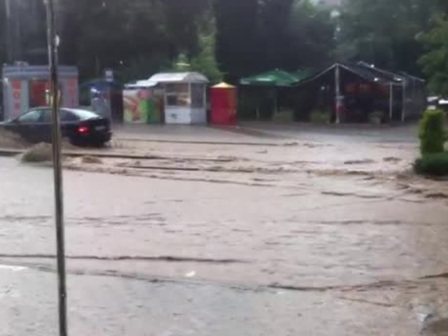 Проливен дъжд в Стара Загора
