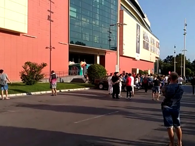 Евакуация на Мол Варна