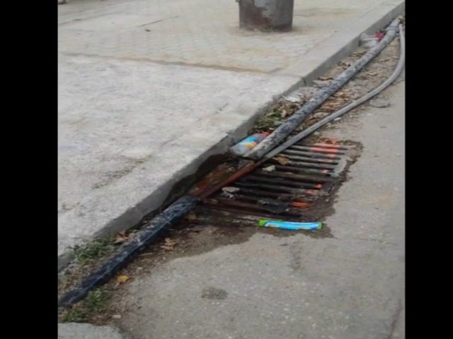 Разхищение на стотици литри вода при строежа на метростанция "Витоша"