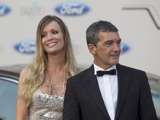 Антонио Бандерас с приятелката си Никол Кимпел. Снимка: Getty Images