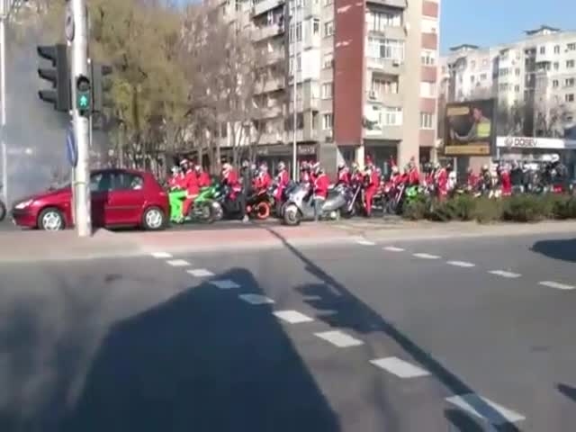 Дядо Коледа на мотори в Пловдив