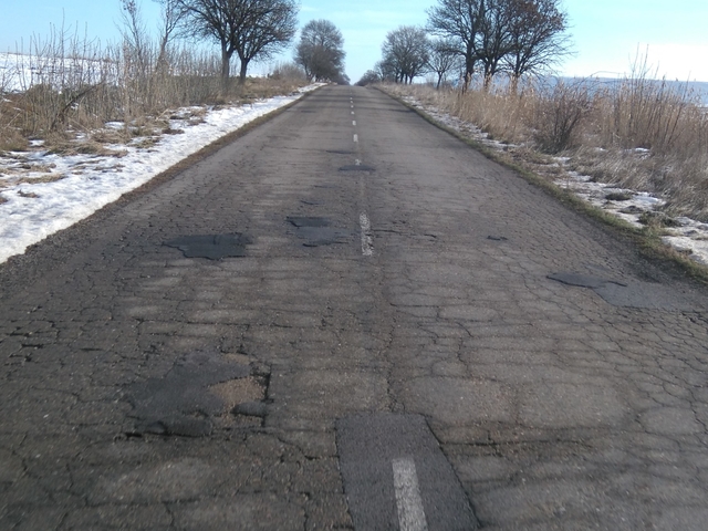 Двете крайности на пътни обстановки