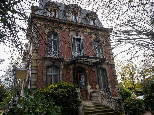 Домът на Жан-Мари льо Пен, снимка: ЕПА/БНЕС