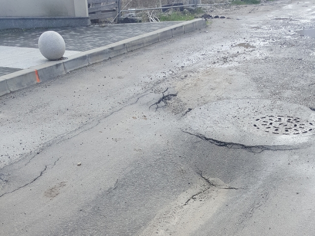 Пропадаща улица след ремонт на канализация