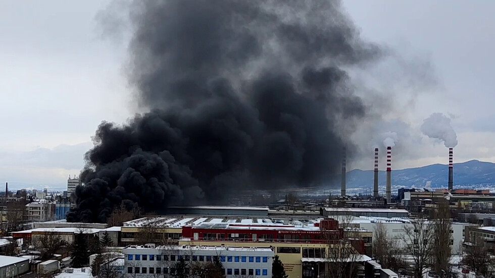 Пожар в квартал "Дружба" в София