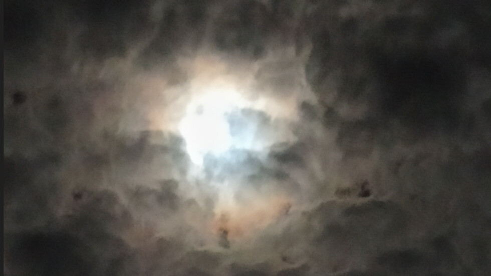 Небето над Шумен в 20:30 на 26.12.23