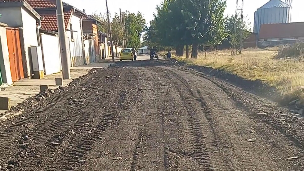 Новата пътна настилка в Чирпан на ул. "Тунджа"