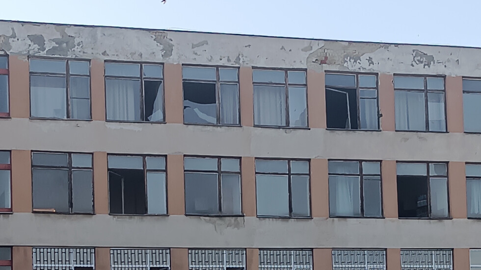 Училище "Дора Габе",гр. Добрич