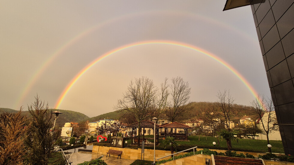 Двойна дъга в село Кирково